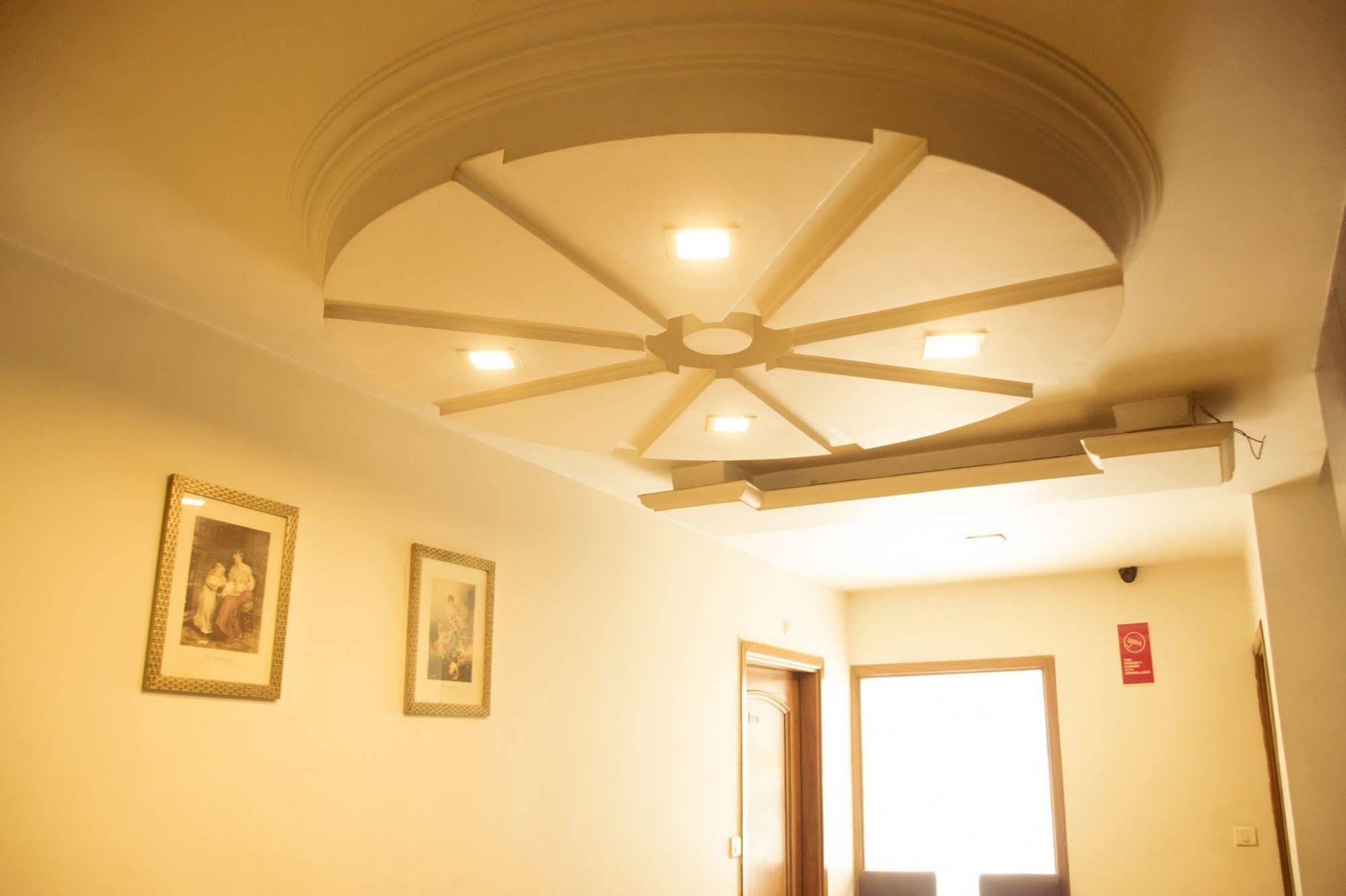 Fabhotel Aaykay Model Town Amritsar Exterior photo